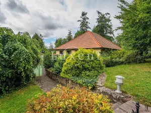 Prodej ubytování, Třebotov, U Tvrze, 2500 m2