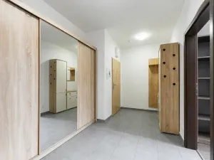 Prodej bytu 2+kk, Kladno - Kročehlavy, Jaroslava Holečka, 57 m2