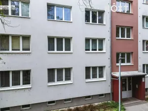 Prodej bytu 3+1, Břeclav, sídl. Dukelských hrdinů, 77 m2