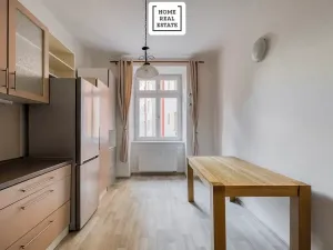Pronájem bytu 2+kk, Praha - Vinohrady, Korunní, 79 m2
