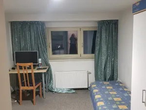 Pronájem bytu 1+kk, Praha - Podolí, Na Podkovce, 20 m2
