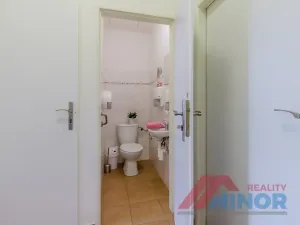 Pronájem ordinace, Slaný, Masarykovo náměstí, 69 m2