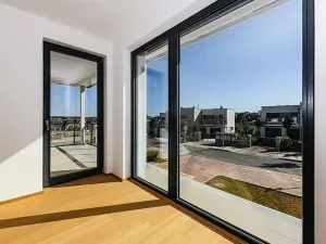 Prodej bytu 3+kk, Praha - Dolní Chabry, Velemínská, 83 m2