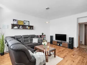 Prodej bytu 3+kk, Šumná, 88 m2
