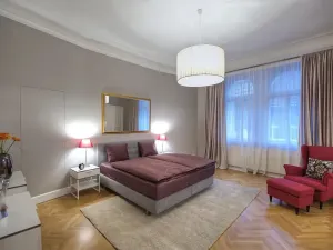 Pronájem bytu 3+1, Praha - Nové Město, Truhlářská, 119 m2