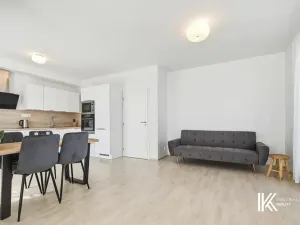 Prodej bytu 2+kk, Pardubice, Na Spravedlnosti, 65 m2