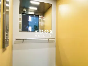Prodej bytu 1+kk, Praha - Chodov, Majerského, 29 m2
