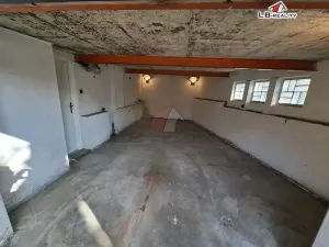 Pronájem garáže, Kolín, Ovčárecká, 25 m2