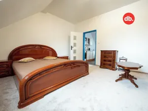 Prodej bytu 1+1, Karlovy Vary, Jabloňová, 45 m2