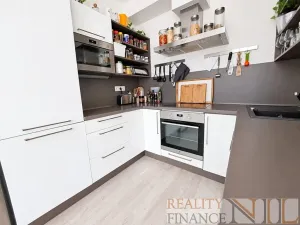 Pronájem bytu 2+kk, Plzeň, Poděbradova, 59 m2