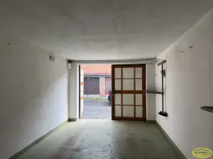 Pronájem garáže, Zlín, Boněcko I, 17 m2