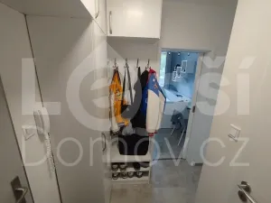 Prodej bytu 2+kk, Praha - Karlín, U Sluncové, 50 m2