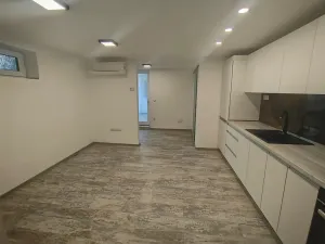 Pronájem bytu 2+kk, Olomouc, Jablonského, 33 m2