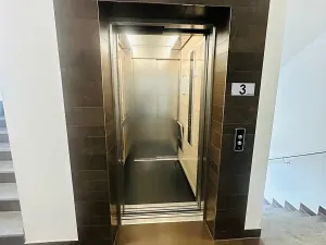 Prodej bytu 3+kk, Karlovy Vary, Chebská, 67 m2