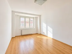 Pronájem bytu 2+kk, Praha - Strašnice, Kralická, 53 m2