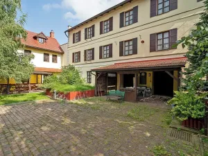 Dražba ubytování, Všechovice, 2500 m2