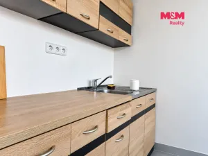 Pronájem výrobních prostor, Radošovice, 158 m2