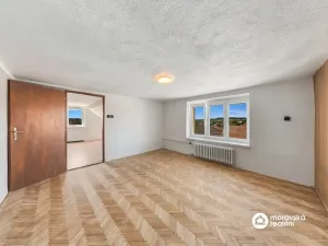 Prodej rodinného domu, Zakřany, 193 m2