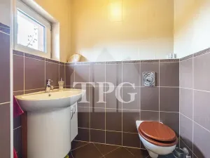 Prodej rodinného domu, Doubravčice, Pod vodárnou, 140 m2