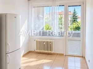 Pronájem bytu 3+1, Praha - Dejvice, Evropská, 86 m2