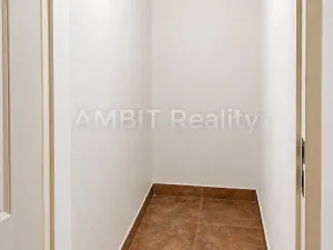 Pronájem bytu 3+1, Praha - Dejvice, Evropská, 86 m2