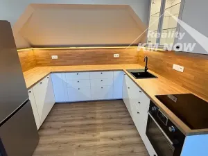 Pronájem bytu 3+kk, Kroměříž, Velké náměstí, 80 m2