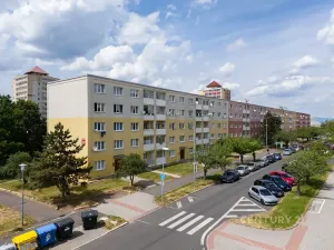 Prodej kanceláře, Most, Obránců míru, 68 m2