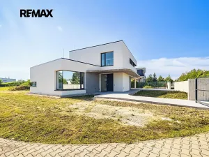 Prodej rodinného domu, Jesenice, Malebná, 206 m2