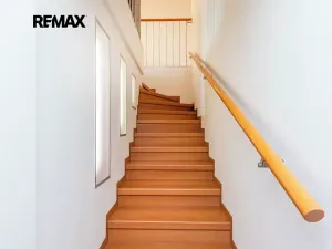 Prodej rodinného domu, Praha - Řeporyje, Havlůjové, 300 m2