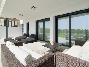 Prodej bytu 3+kk, Estepona, Španělsko, 81 m2