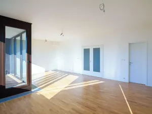 Prodej bytu 4+kk, Praha - Libeň, Zenklova, 116 m2