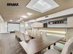 Prodej obchodního prostoru, Plzeň, Částkova, 388 m2