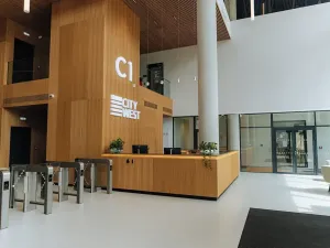 Pronájem kanceláře, Praha - Stodůlky, náměstí Junkových, 500 m2