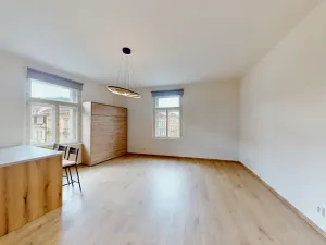 Pronájem bytu 3+kk, Praha - Smíchov, Zborovská, 66 m2
