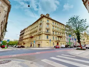 Pronájem bytu 3+kk, Praha - Smíchov, Zborovská, 66 m2
