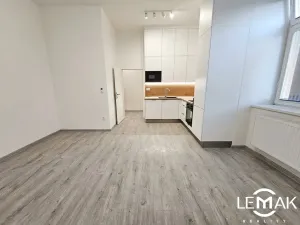 Pronájem bytu 2+kk, Olomouc, Dobrovského, 66 m2