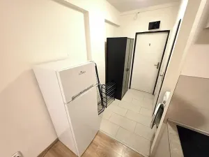 Pronájem bytu 1+kk, Praha - Radotín, Vrážská, 27 m2