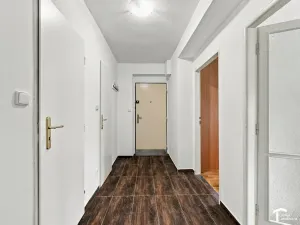 Pronájem bytu 3+1, Pardubice - Studánka, Na Drážce, 65 m2