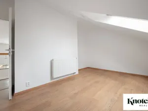 Pronájem kanceláře, Brno, Štefánikova, 400 m2
