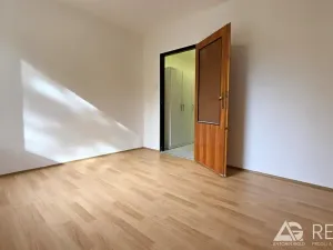 Pronájem bytu 3+1, Praha - Dejvice, Krohova, 76 m2