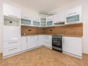Prodej bytu 4+kk, Chrudim, Resselovo náměstí, 167 m2