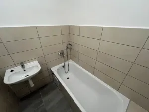 Pronájem bytu 2+1, Třinec, Jablunkovská, 61 m2