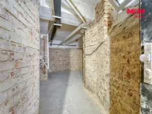 Prodej obchodního prostoru, Praha, Jugoslávských partyzánů, 16 m2
