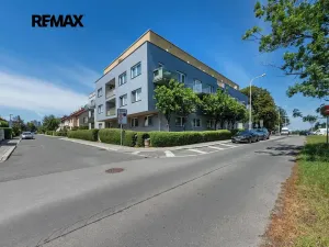 Prodej garážového stání, Praha - Břevnov, Rejchova, 12 m2
