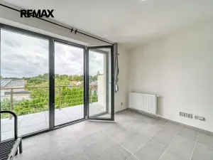 Pronájem bytu 1+kk, Velký Osek, Revoluční, 24 m2