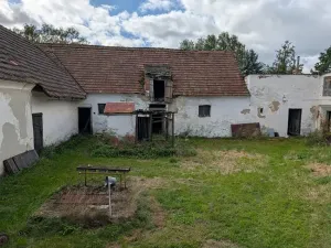 Prodej rodinného domu, Skály, 380 m2