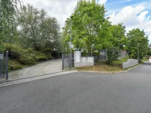 Prodej rodinného domu, Praha - Benice, Na koupaliště, 144 m2
