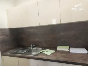 Pronájem obchodního prostoru, Teplice, 28. října, 80 m2