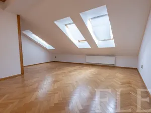 Pronájem bytu 3+1, Praha - Smíchov, Tomáškova, 117 m2