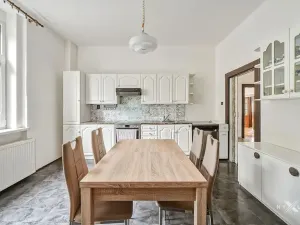 Prodej vícegeneračního domu, Vejprty, náměstí T. G. Masaryka, 932 m2